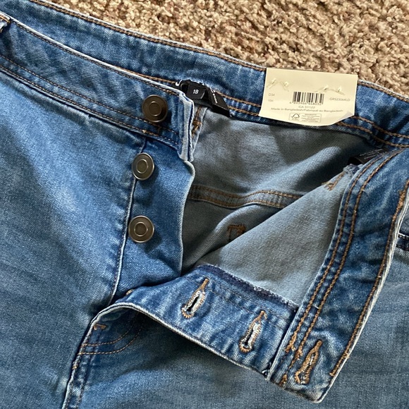 George Jean Capri Jeans Distressed - Picture 4 of 5